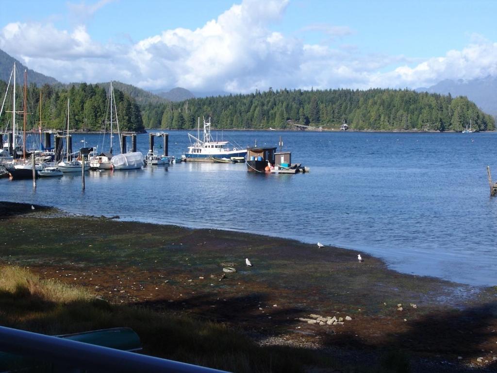 Waterfront View Of The Inlet, Short Walk To Town Appartement Tofino Buitenkant foto