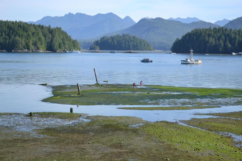 Waterfront View Of The Inlet, Short Walk To Town Appartement Tofino Buitenkant foto